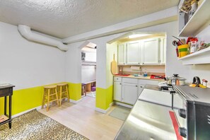 Interior - Cincinnati Basement Unit ~ 10 Mi to Downtown! (Cincinnati)