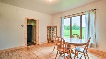 House (1 Bedroom) | Interior