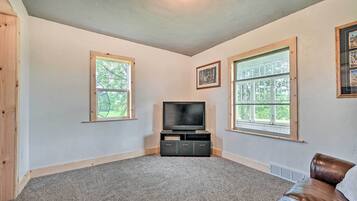 House (1 Bedroom) | Interior