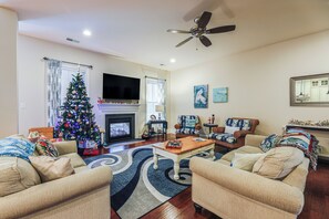 House (4 Bedrooms) | Interior