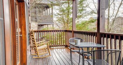 3 Mi to Dollywood: Pigeon Forge Resort Studio!