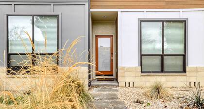 Beautiful Townhome - Steps to Downtown Boise!