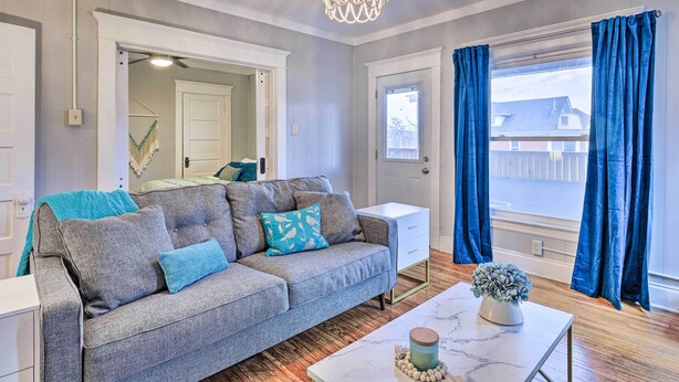 TV, fireplace - Updated Huntington Apt < 1 Mi to Downtown (Huntington)