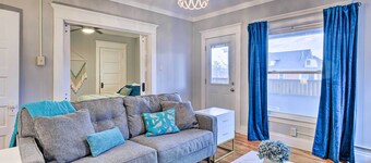 Updated Huntington Apt < 1 Mi to Downtown