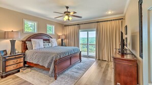 Unclassified image, 4 of 41, button - Bull Shoals Retreat w/ Panoramic River Views! (Flippin)