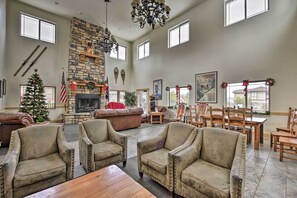 House (5 Bedrooms) | Interior