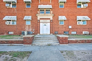 Exterior detail - Enid Apartment ~ 1 Mi to Historic Downtown! (Enid)