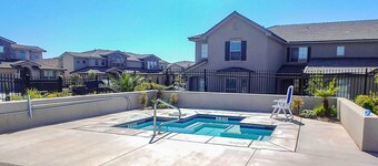 Modern Washington Home - Pool & Trail Access!