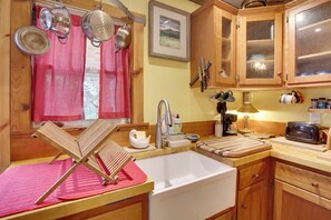 Apartment (0 Bedroom) | Interior - Cozy 1930s-style Waterfront Maine Cabin w/ Dock! (Bath)
