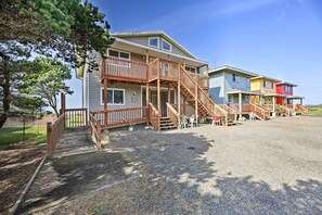 Apartment (0 Bedroom) | Interior - Sanderling Sea Cottages, Unit 14 (Waldport)