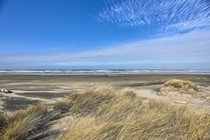 Apartment (0 Bedroom) | Interior - Sanderling Sea Cottages, Unit 14 (Waldport)