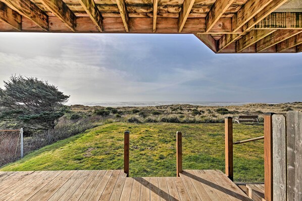 Apartment (0 Bedroom) | Interior - Sanderling Sea Cottages, Unit 14 (Waldport)