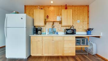 Apartment (0 Bedroom) | Interior