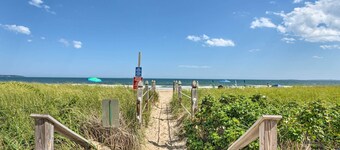 Sun-soaked Coastal Cottage w/ Deck + Walk to Beach