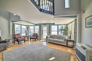 House (3 Bedrooms) | Interior - Sun-soaked Coastal Cottage w/ Deck + Walk to Beach (Old Orchard Beach)