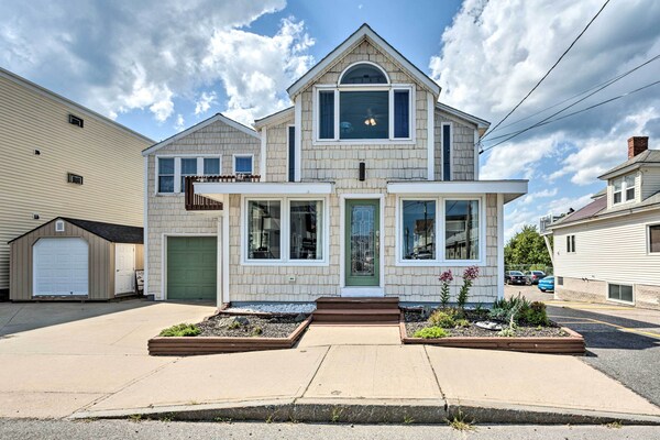 Sun-soaked Coastal Cottage W/ Deck + Walk To Beach - Old Orchard Beach, Maine