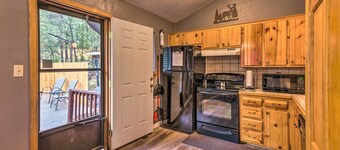 Rustic Ruidoso Cabin w/ Large Deck & Grill!