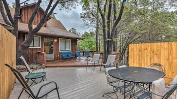 House (4 Bedrooms) | Front of property