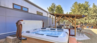 Hot Tub & Fire Pit: Pet-friendly Sedona Home