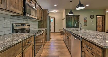 Modern Nisswa Escape w/ Deck: Walk to Gull Lake!