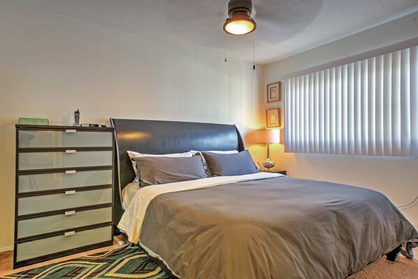 2 bedrooms, iron/ironing board, free cribs/infant beds, bed sheets
