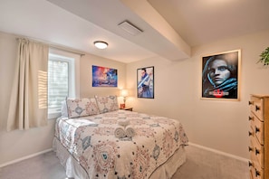 5 bedrooms, iron/ironing board, bed sheets - Pet-friendly Home w/ Private Yard & Ideal Location (Westminster)