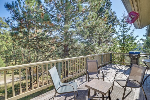 House (6 Bedrooms) | Interior