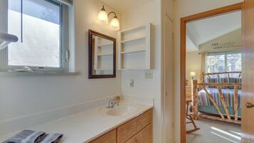 ุงูู
ูุดุฃุฉ ู
ู ุงูุฏุงุฎู