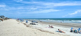 Modern Oak Island Escape: 1 Mile to Long Beach!
