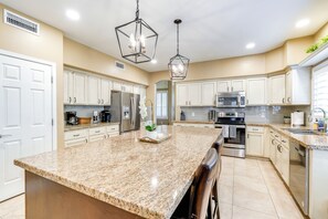 House (6 Bedrooms) | Interior - Heated Pool & Fire Pit: Family Home in Chandler (Chandler)