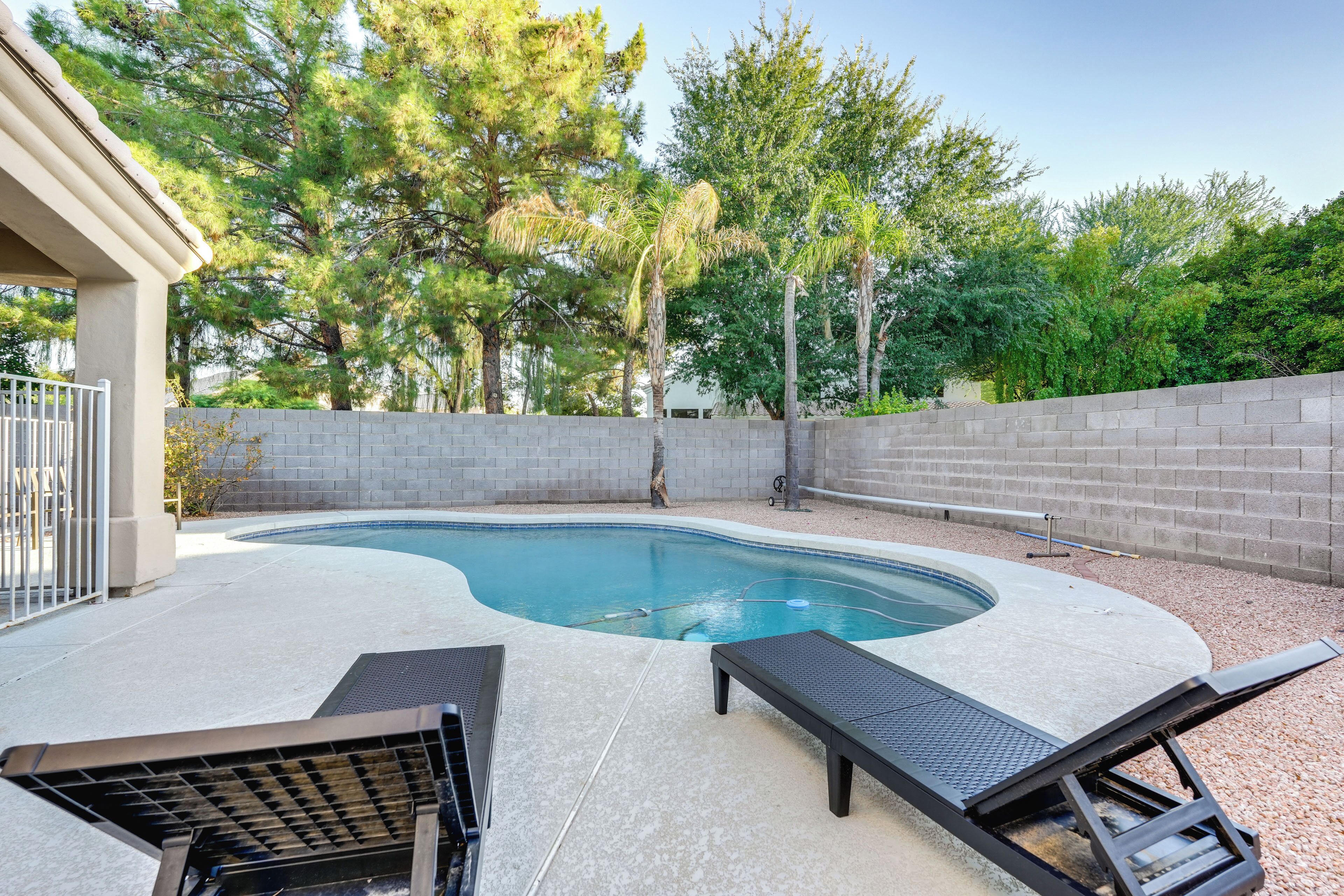 House (6 Bedrooms) | Interior