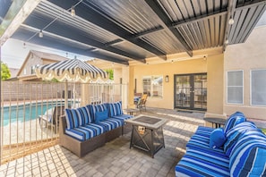 House (6 Bedrooms) | Interior - Heated Pool & Putting Green: Chandler Home! (Chandler)