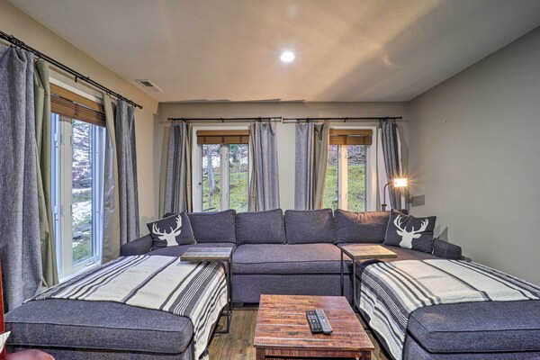 2 Mi To Slopes: Luxe Beech Mtn Cabin W/ Hot Tub - Watauga Lake