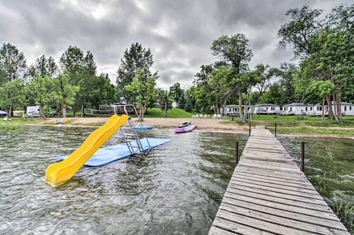 Lovely Lake Cabin: Boat Rentals & On-site Bar