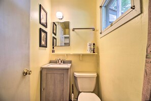 Bathroom - Lovely Lake Cabin: Boat Rentals & On-site Bar (Dent)
