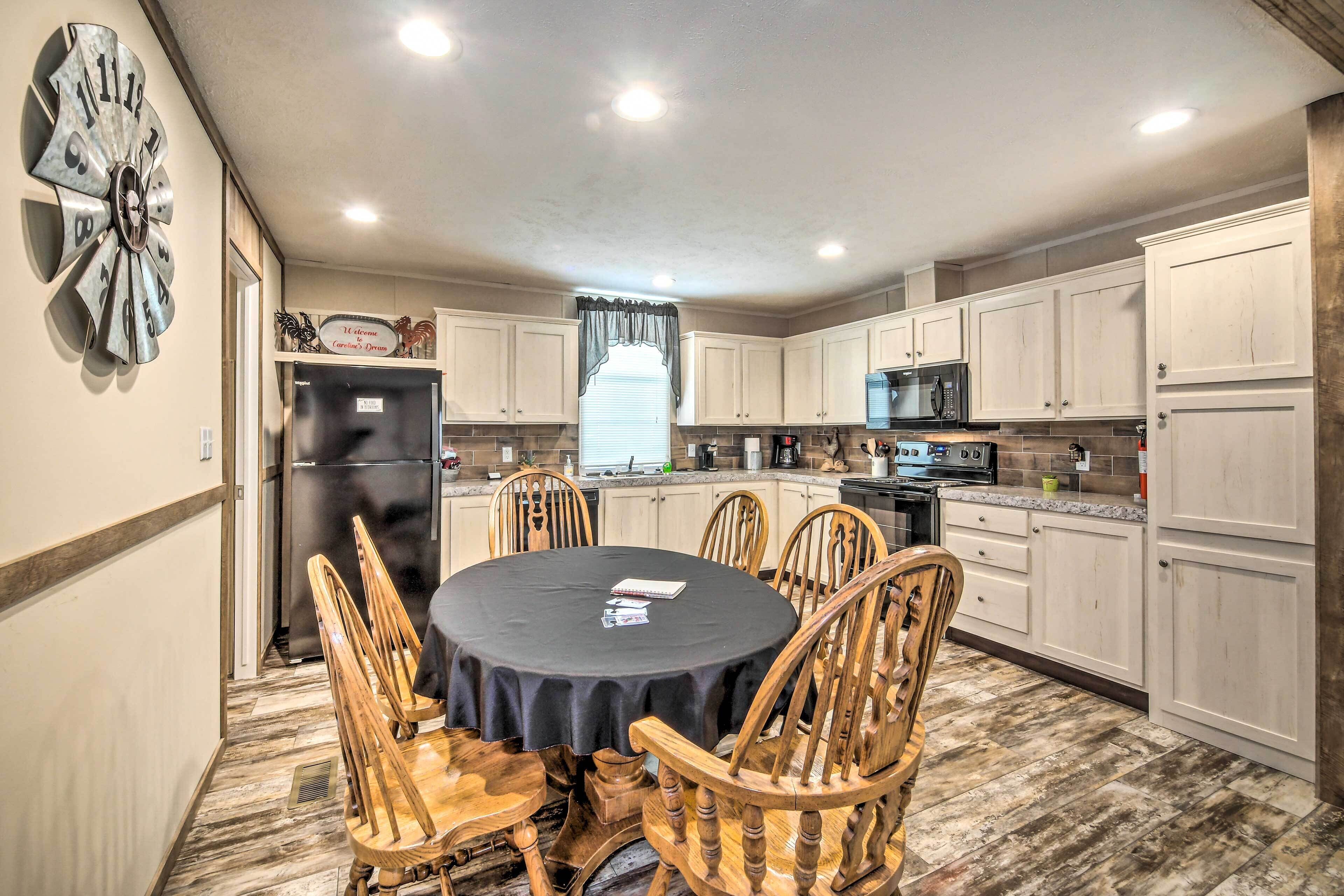 House (3 Bedrooms) | Interior