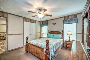 House (3 Bedrooms) | Interior - Cozy Hardin Retreat w/ Lake Kentucky View! (Hardin)