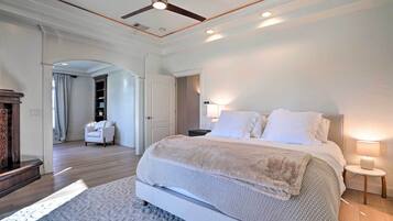 House (5 Bedrooms) | Interior