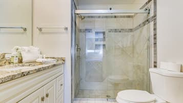 Apartment (2 Bedrooms) | Bahagian dalam