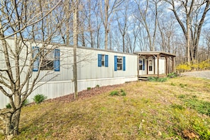 Exterior - Cadiz Retreat w/ Grill - Walk to Lake Barkley (Cadiz)
