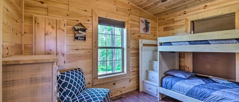 House (2 Bedrooms) | Interior