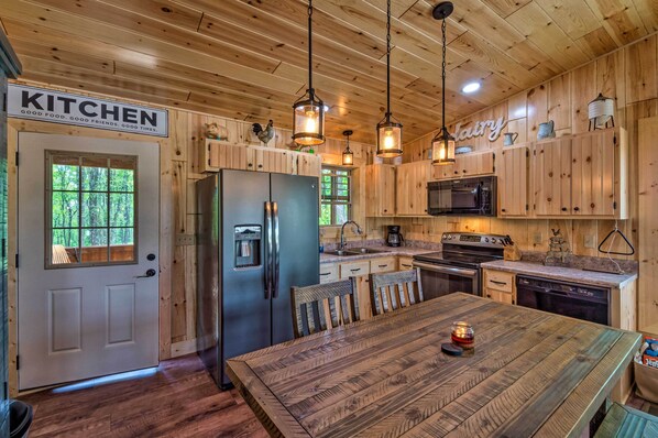 House (2 Bedrooms) | Interior