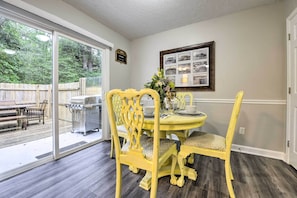 Dining - Charming Southern Pines Abode - Walk to Dtwn! (Southern Pines)