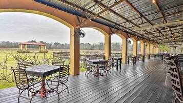 ุดูุฉ (1 Bedroom) | ุงูู
ูุดุฃุฉ ู
ู ุงูุฏุงุฎู