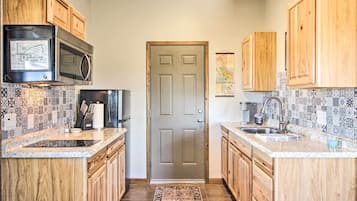 Apartment (0 Bedroom) | Interior