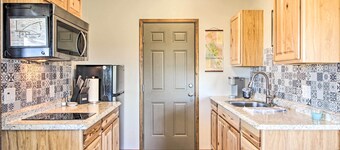 溫馨埃爾金小屋，附燃氣烤架：寵物友好！