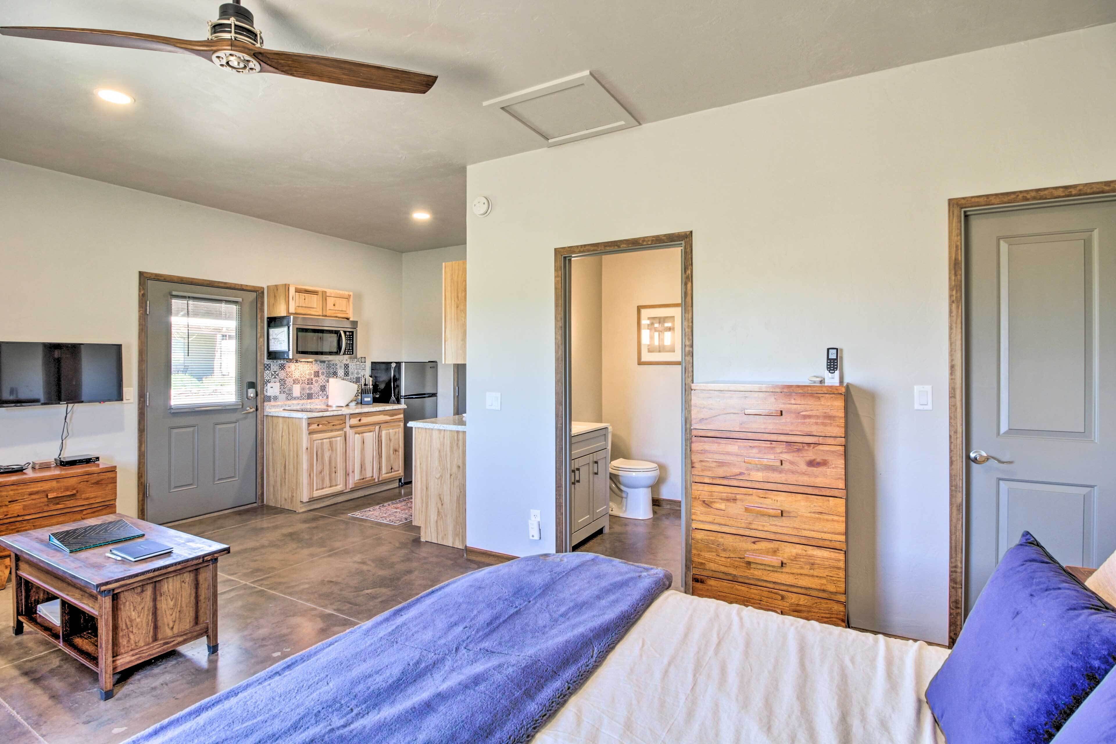 Apartment (0 Bedroom) | Interior