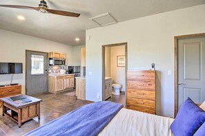 Apartment (0 Bedroom) | Interior