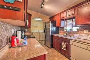 House (3 Bedrooms) | Interior - 3 Mi to Lake Powell: Page Home w/ Patio & BBQ (Page)