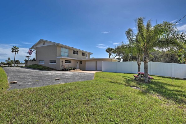 House (4 Bedrooms) | Interior - Eclectic Escape w/ Pool: Walk to Ormond Beach (Ormond Beach)